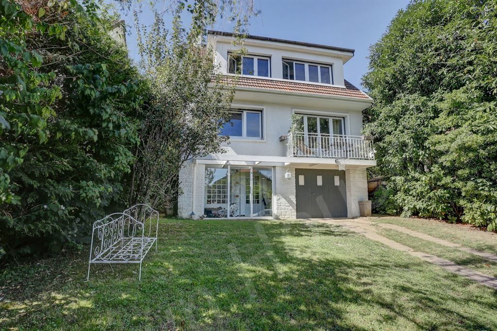 maison 7 pièces en vente sur LOUVECIENNES (78430)