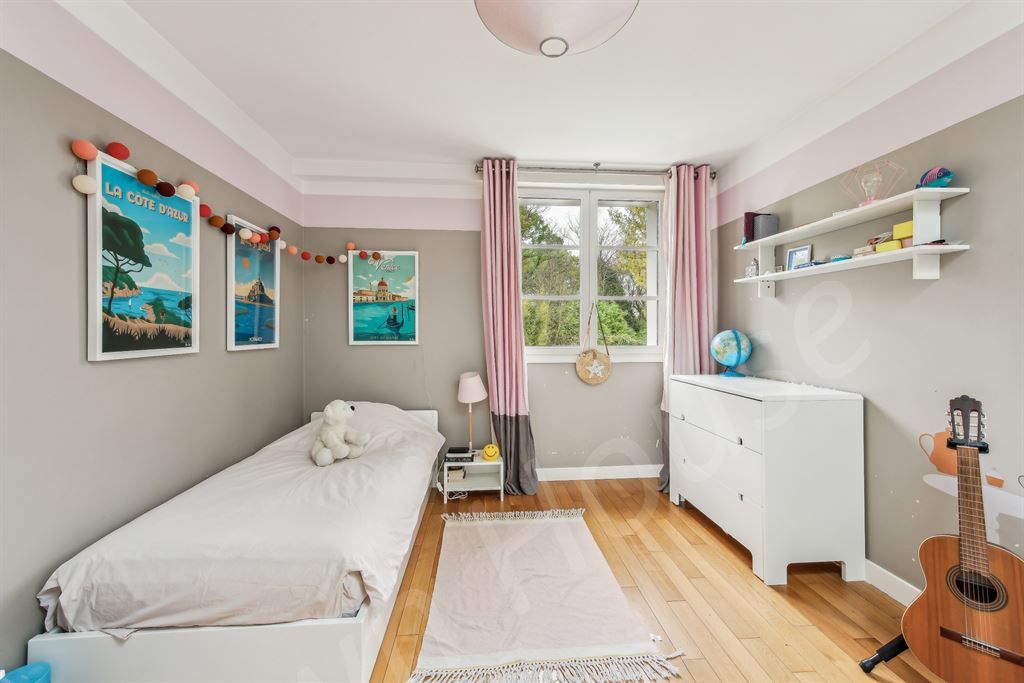 maison 7 pièces en vente sur LA CELLE ST CLOUD (78170)