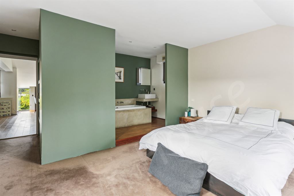 maison 8 pièces en vente sur GARCHES (92380)