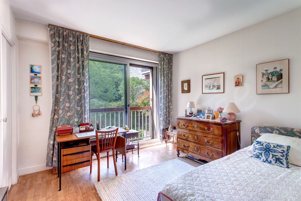 appartement 4 pièces en vente sur GARCHES (92380)