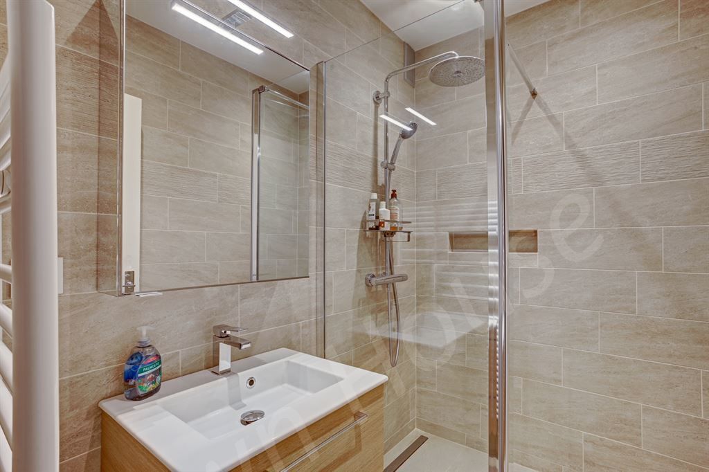 appartement 5 pièces en vente sur GARCHES (92380)