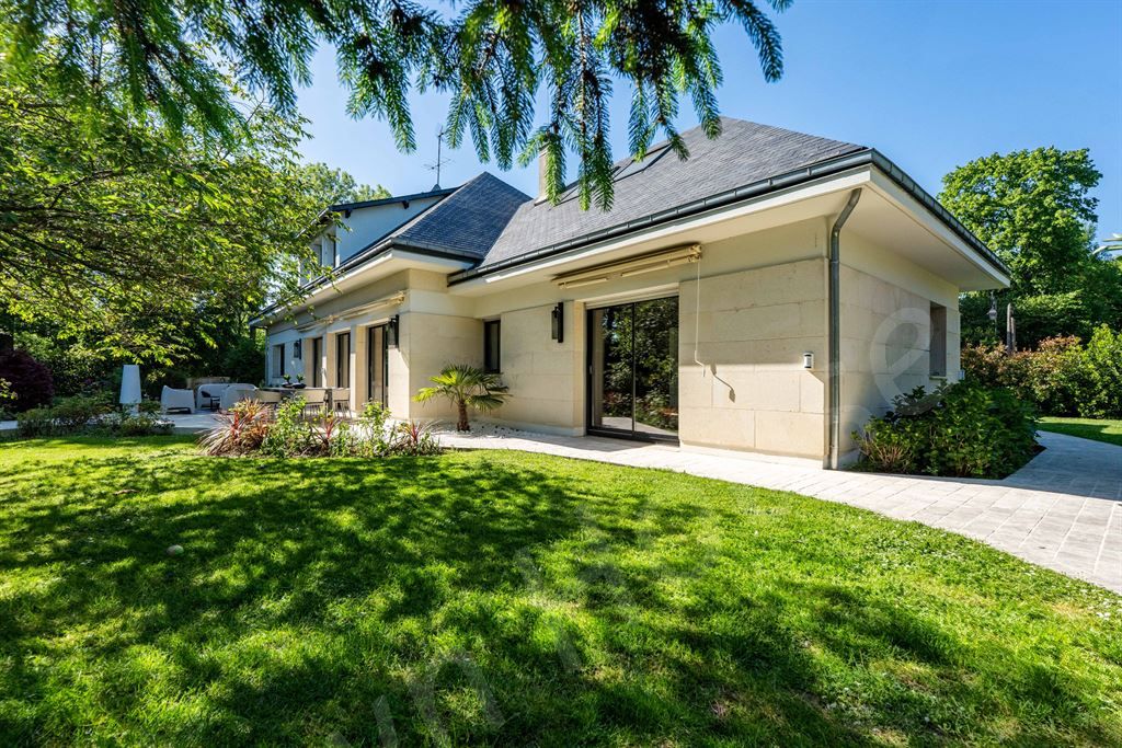 maison 10 pièces en vente sur VAUCRESSON (92420)
