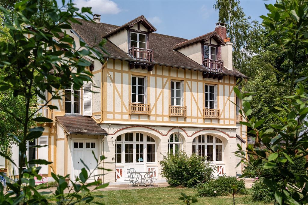 maison 8 pièces en vente sur VAUCRESSON (92420)