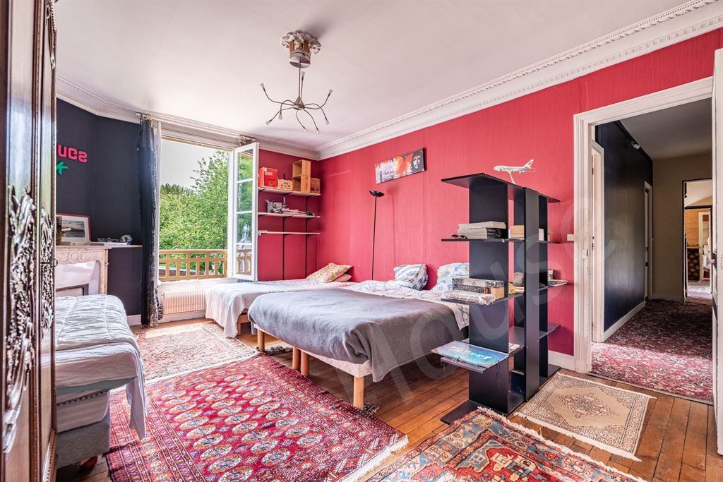 maison 8 pièces en vente sur VAUCRESSON (92420)