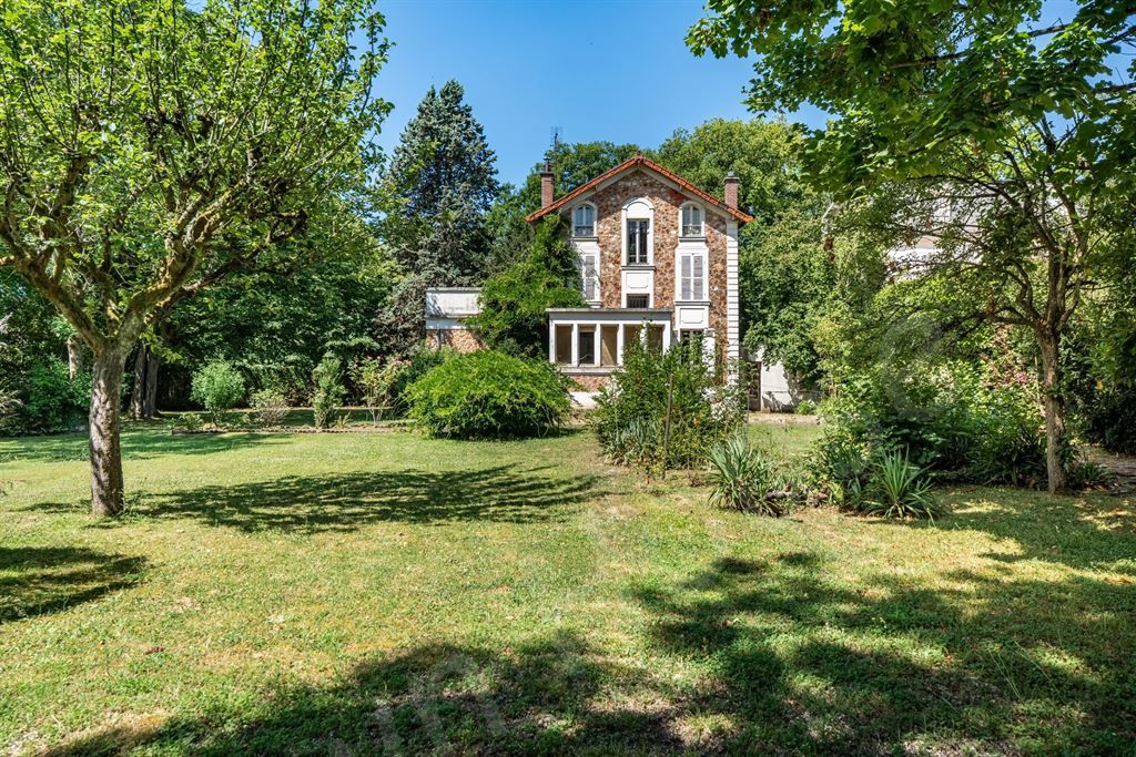 maison 7 pièces en vente sur VAUCRESSON (92420)