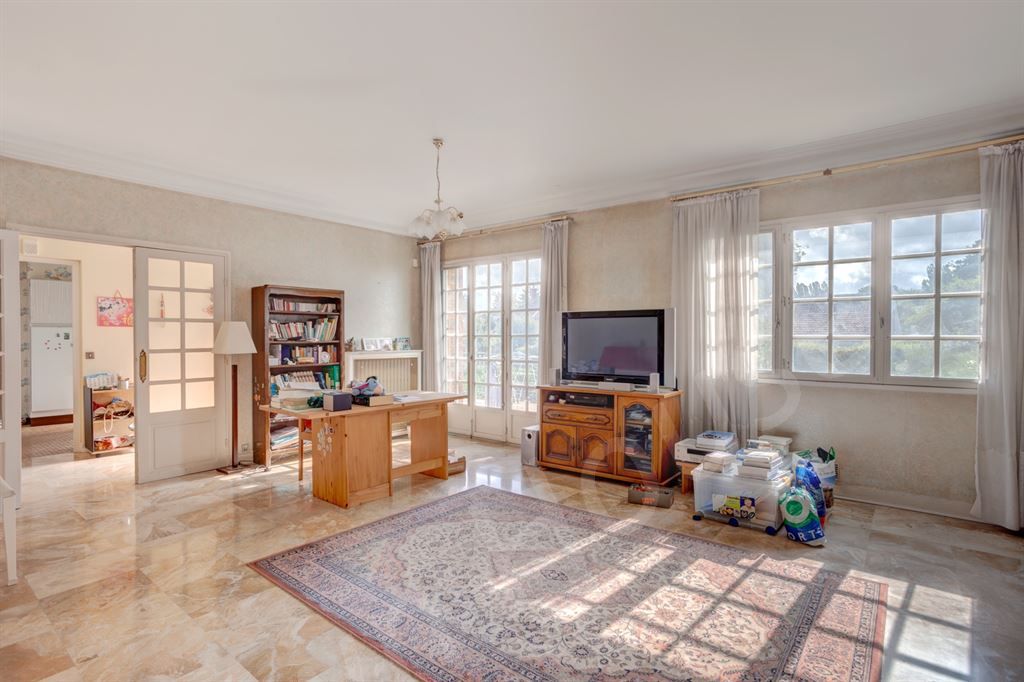 maison 8 pièces en vente sur MARNES LA COQUETTE (92430)