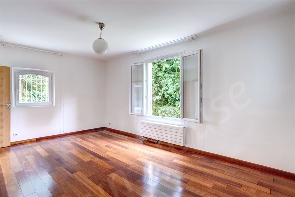 maison 6 pièces en vente sur MARNES LA COQUETTE (92430)