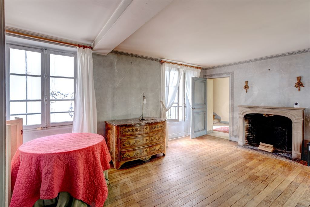 maison 8 pièces en vente sur MARNES LA COQUETTE (92430)