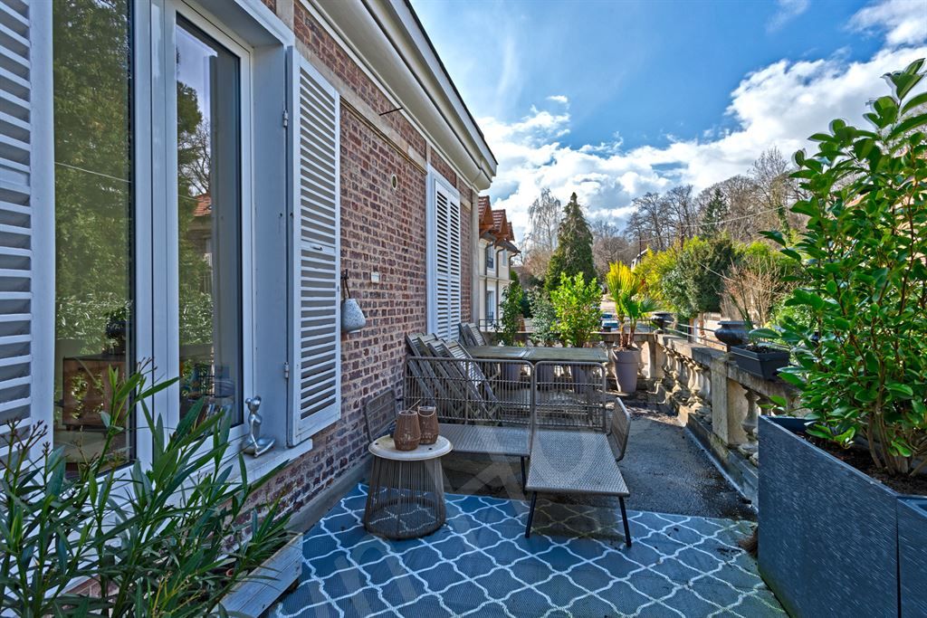 maison 10 pièces en vente sur GARCHES (92380)