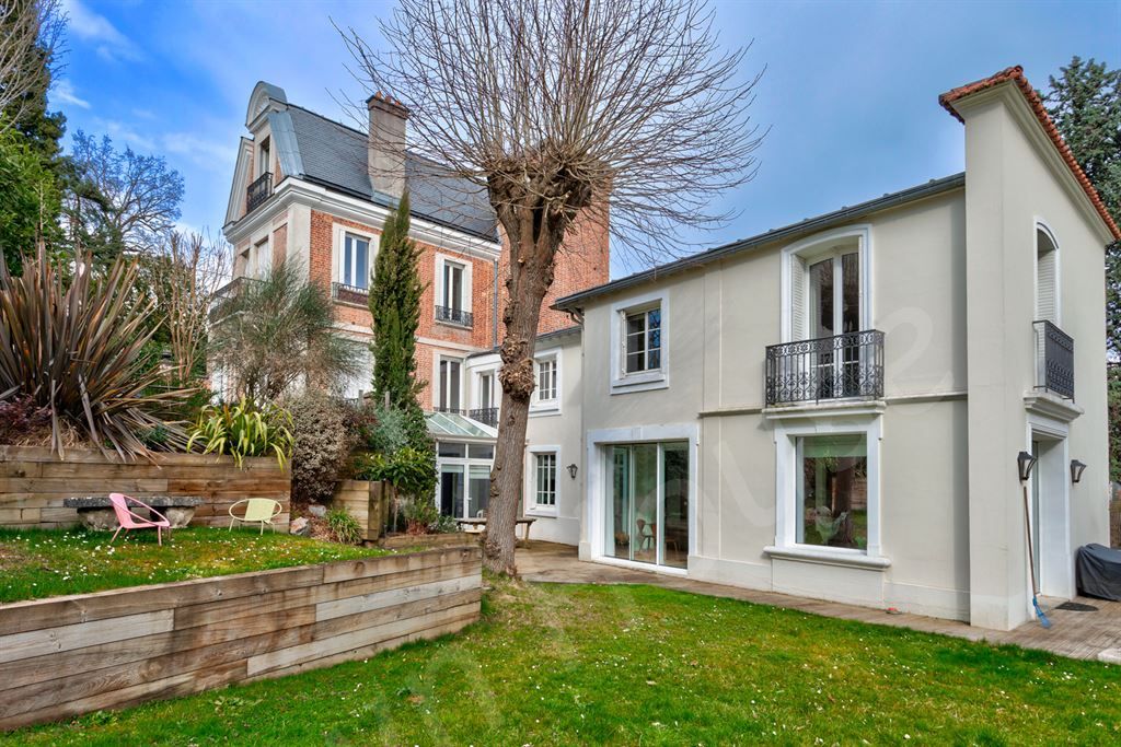 maison 10 pièces en vente sur GARCHES (92380)