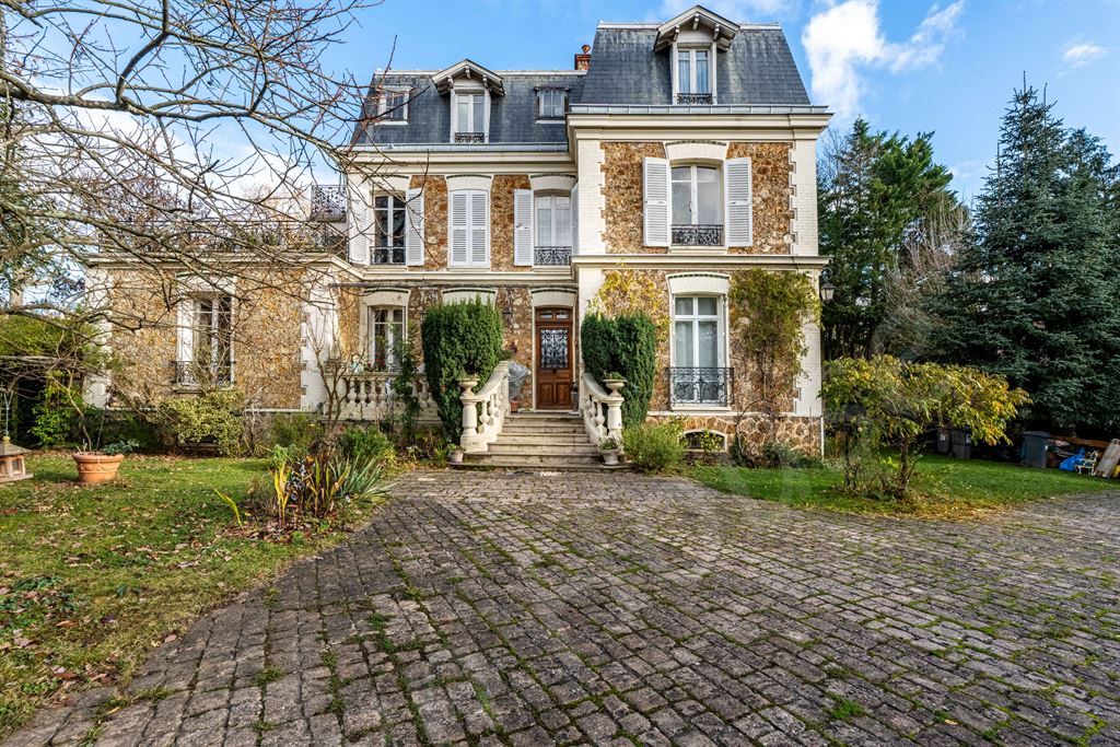 maison 8 pièces en vente sur VAUCRESSON (92420)