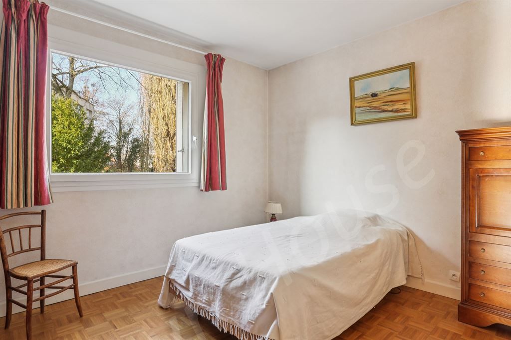 appartement 5 pièces en vente sur GARCHES (92380)