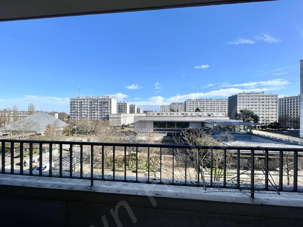 Vente Appartement Meudon La Foret 92360 Transports tram, commerces, écoles