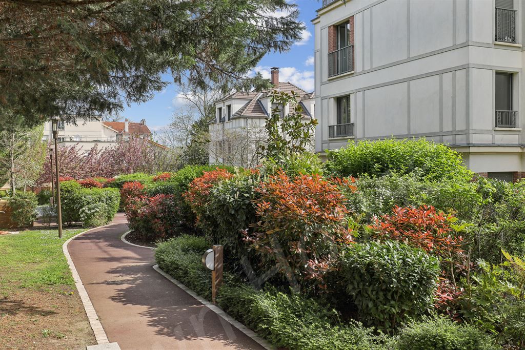 appartement 4 pièces en vente sur GARCHES (92380)