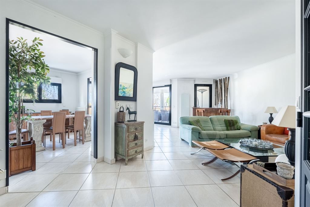 appartement 5 pièces en vente sur GARCHES (92380)