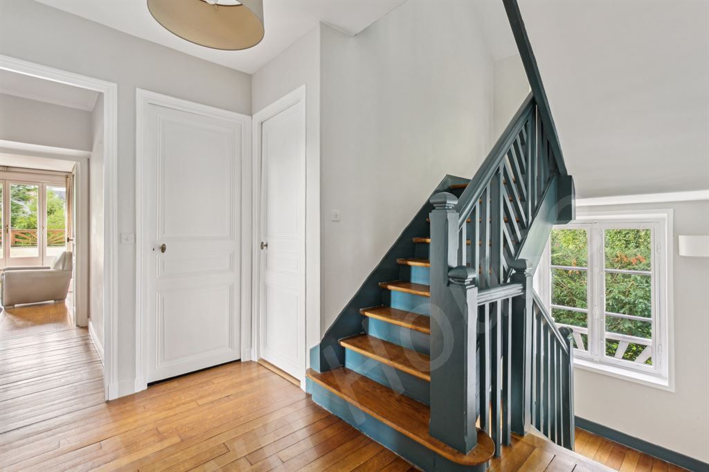 maison 10 pièces en vente sur VAUCRESSON (92420)