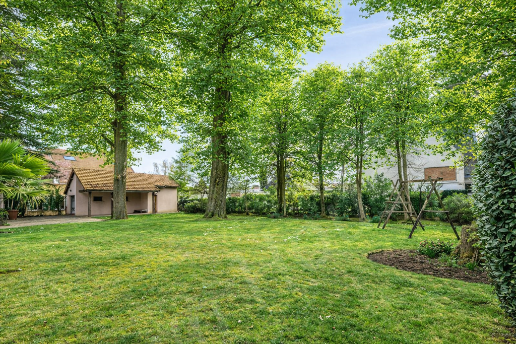 villa 9 pièces en vente sur VAUCRESSON (92420)