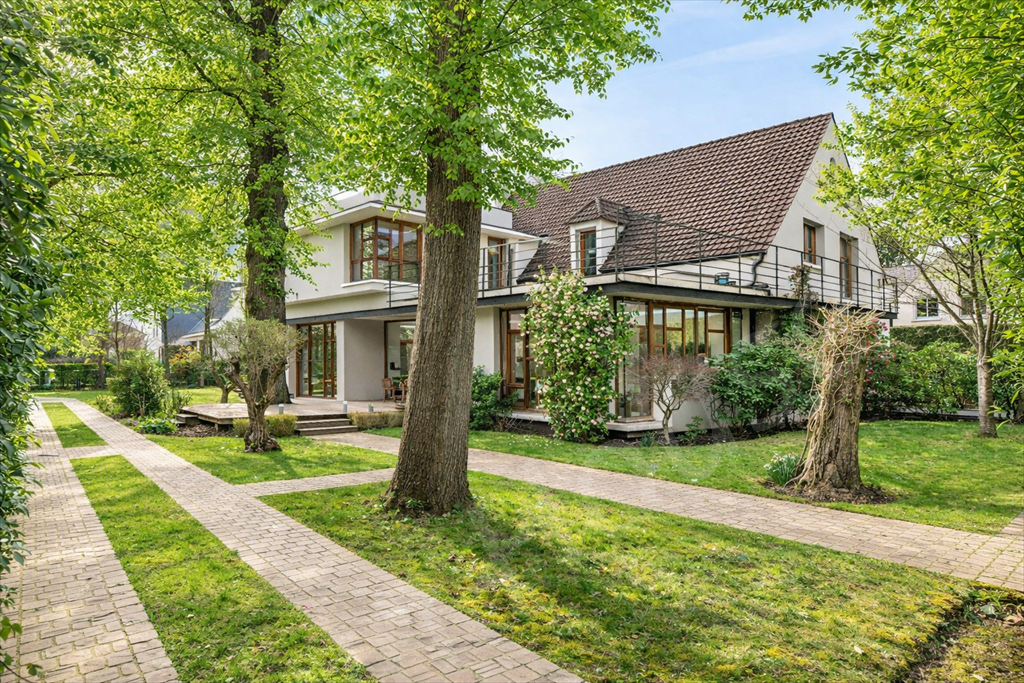 villa 9 pièces en vente sur VAUCRESSON (92420)