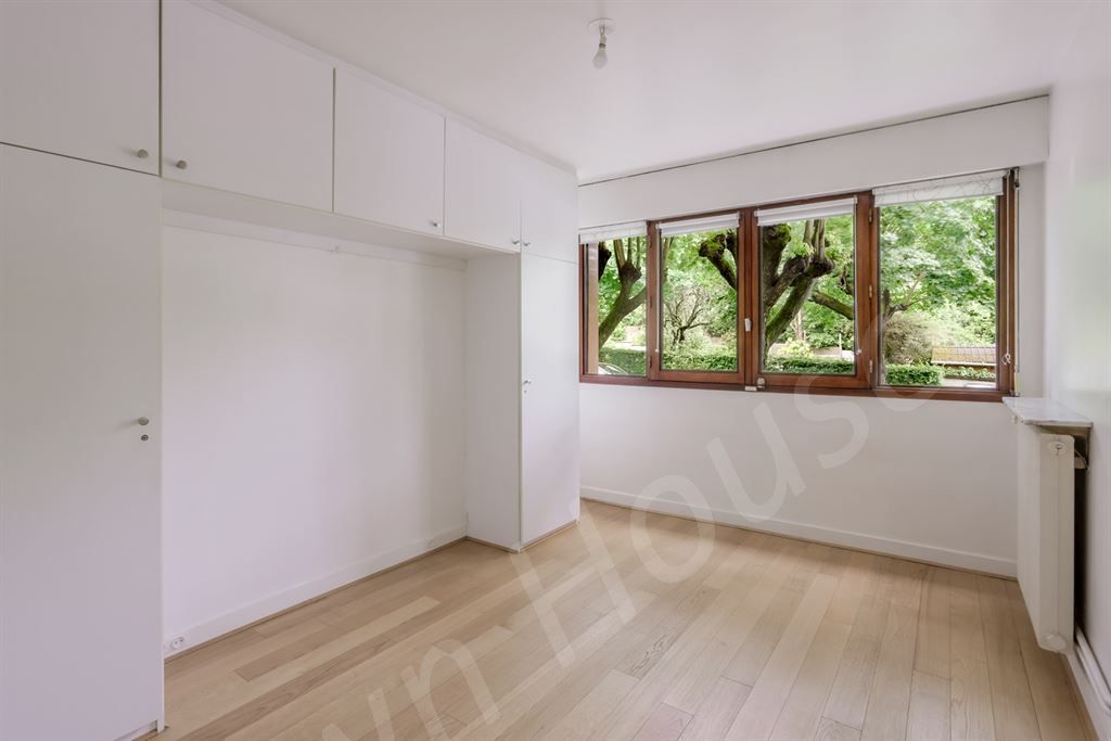appartement 5 pièces en vente sur VAUCRESSON (92420)