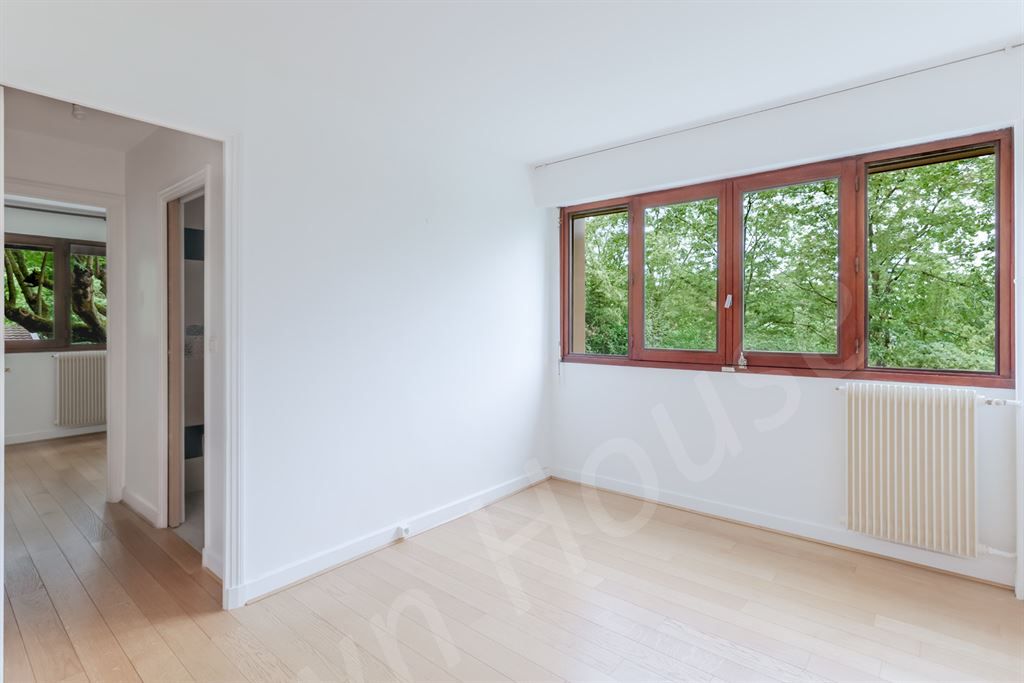 appartement 5 pièces en vente sur VAUCRESSON (92420)
