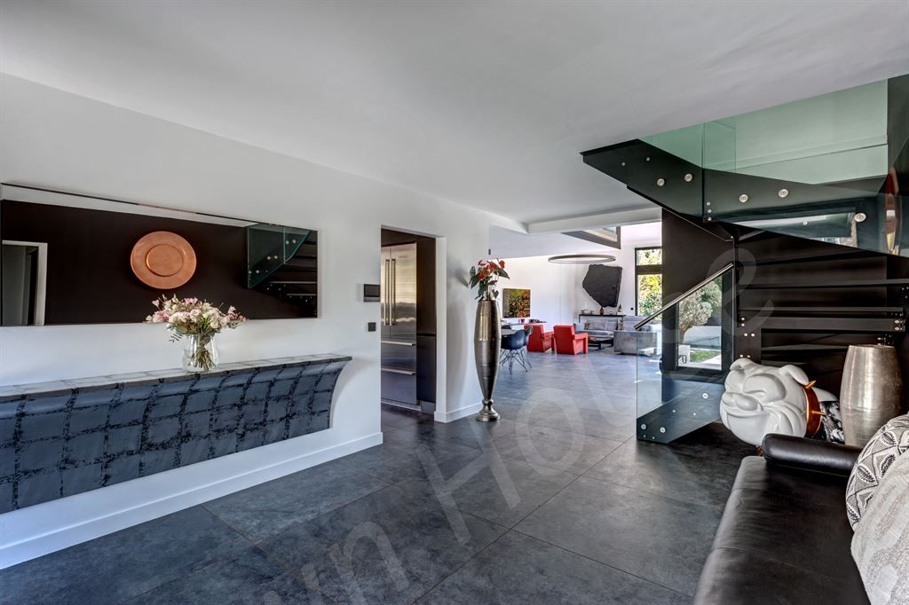 maison 7 pièces en vente sur LA CELLE ST CLOUD (78170)