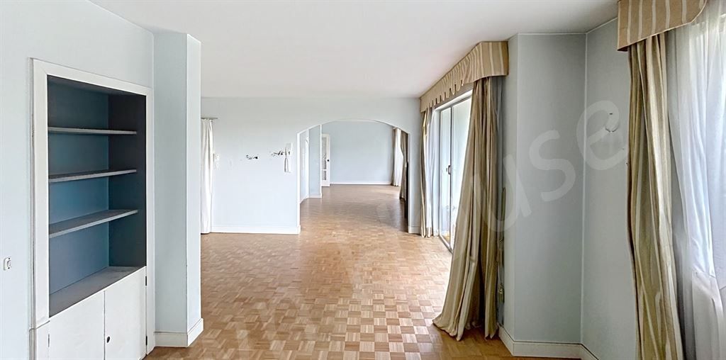 appartement 7 pièces en vente sur ST CLOUD (92210)