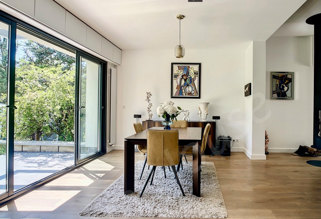 maison 7 pièces en vente sur LA CELLE ST CLOUD (78170)