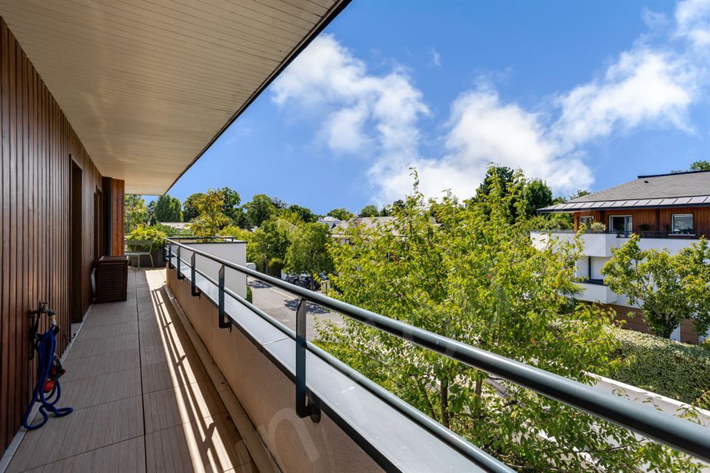 appartement 2 pièces en vente sur VAUCRESSON (92420)