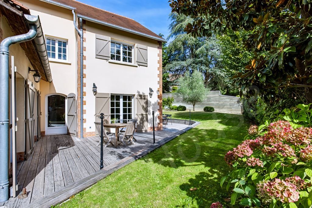 maison 7 pièces en vente sur GARCHES (92380)