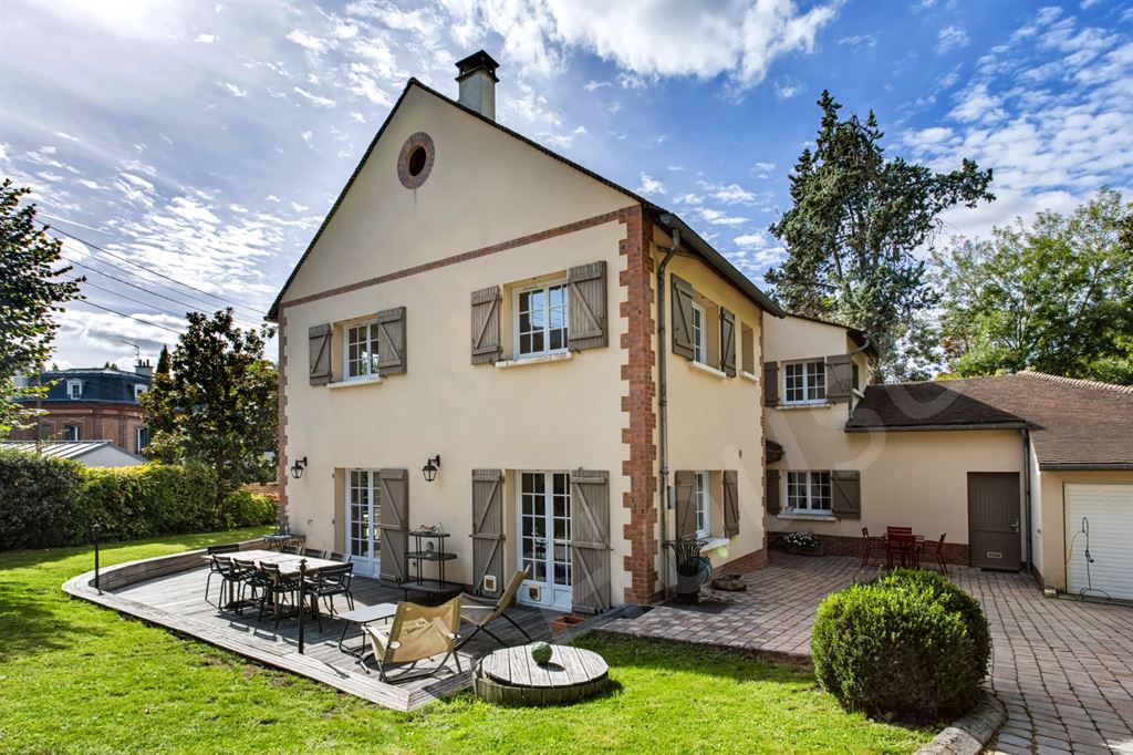 maison 7 pièces en vente sur GARCHES (92380)