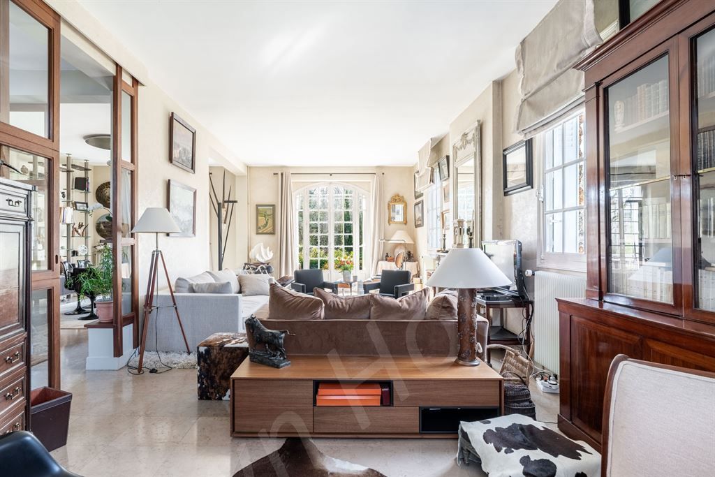 maison 9 pièces en vente sur VAUCRESSON (92420)