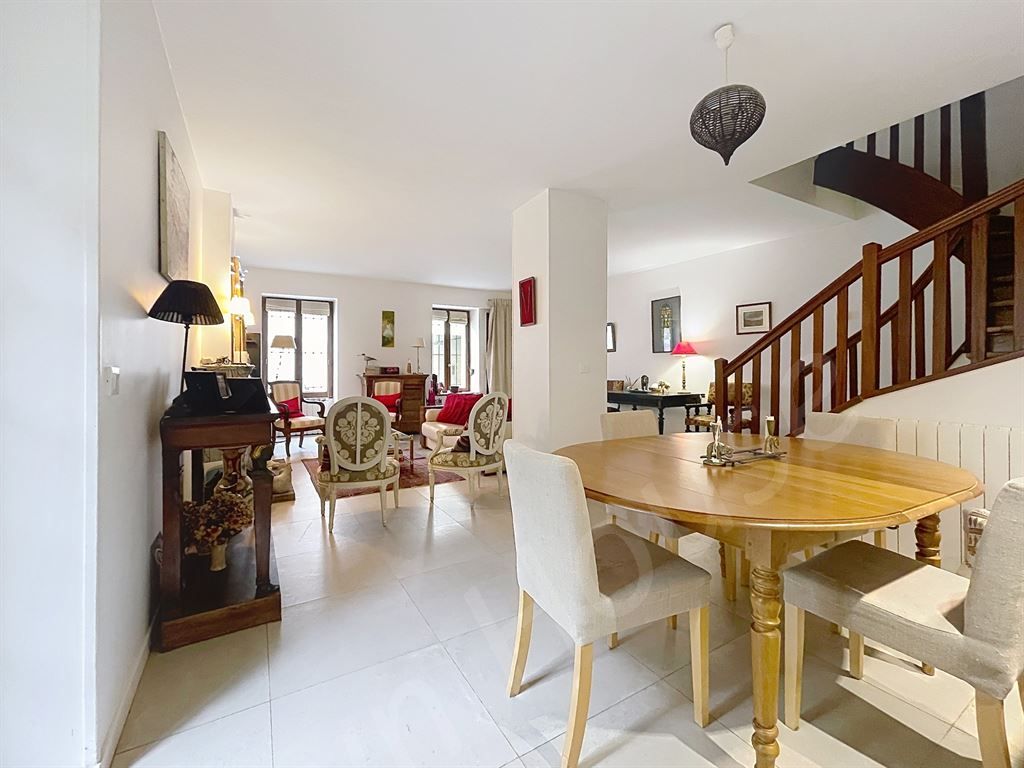 maison 8 pièces en vente sur GARCHES (92380)