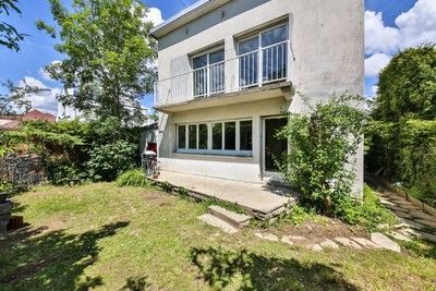 Maison à la Celle Saint Cloud