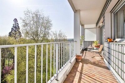 Bel appartement dans le petit Garches