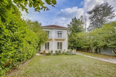 Maison en plein coeur du Plateau de Cazes à Vaucresson